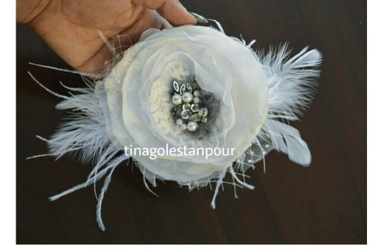 گیره مو گل درشت سفید